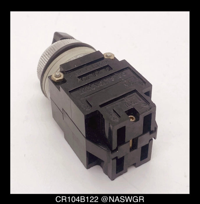 General Electric CR104B122 Miniature Oiltight Selector Switch - Unused