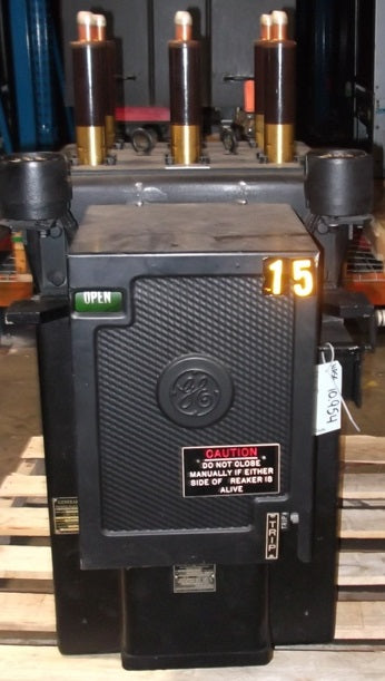 AM10-15 - General Electric 2000AMP Magne-blast Circuit Breaker